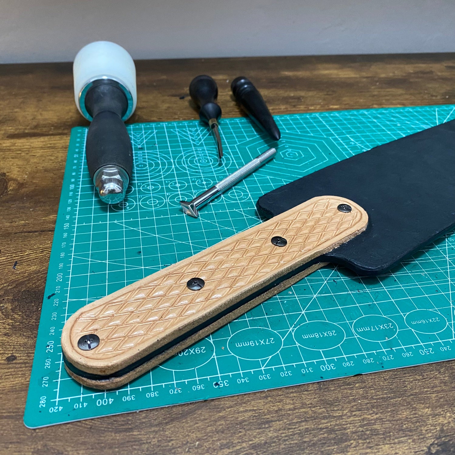 leather-spanking-paddle